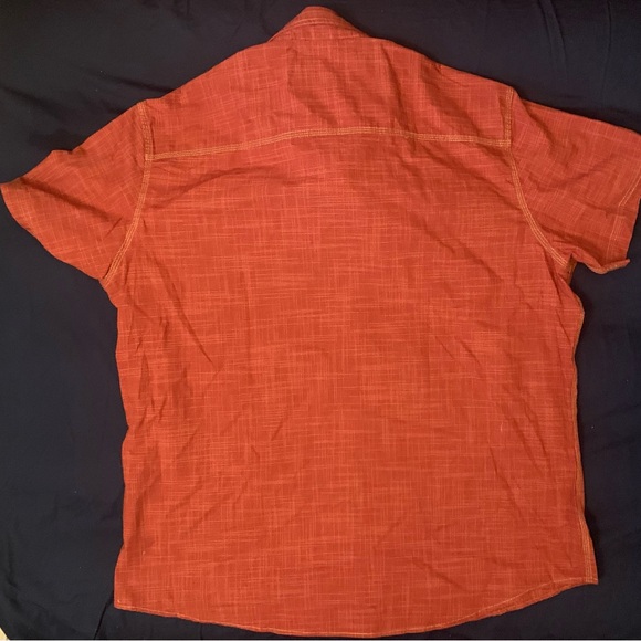 G.H. Bass and Co Men’s Sundried Tomato Button Up Shirt NWT - Picture 4 of 4